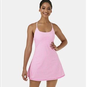 Adorable Halara Everyday 2 in 1 activity dress, size M